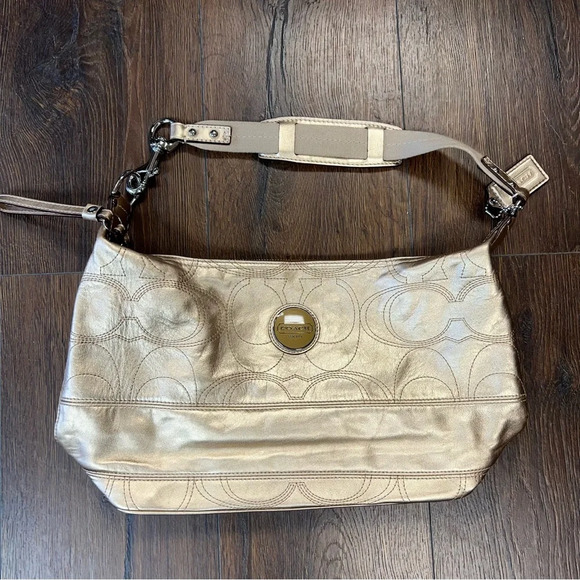 Coach signature stitch in metallic gold hobo - Picture 1 of 7